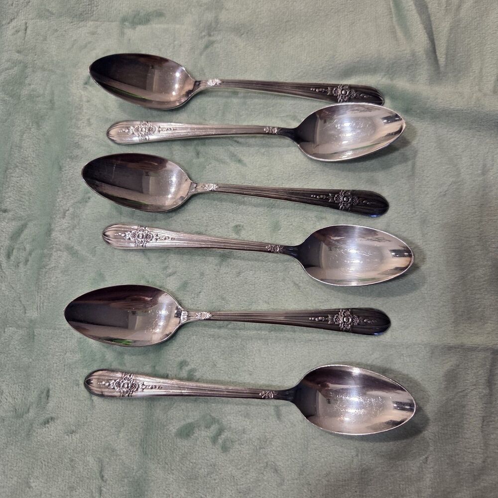 Vintage Wm Rogers Extra Plate Lot of 6 Teaspoons Triumph Pattern 1941